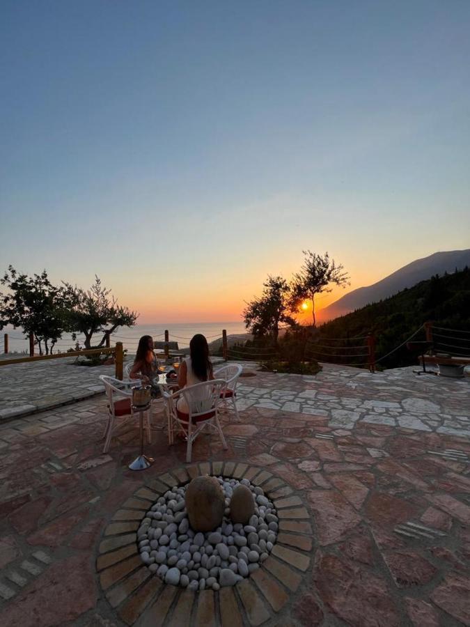 Rahoni Park & Suites Dhermi Ngoại thất bức ảnh