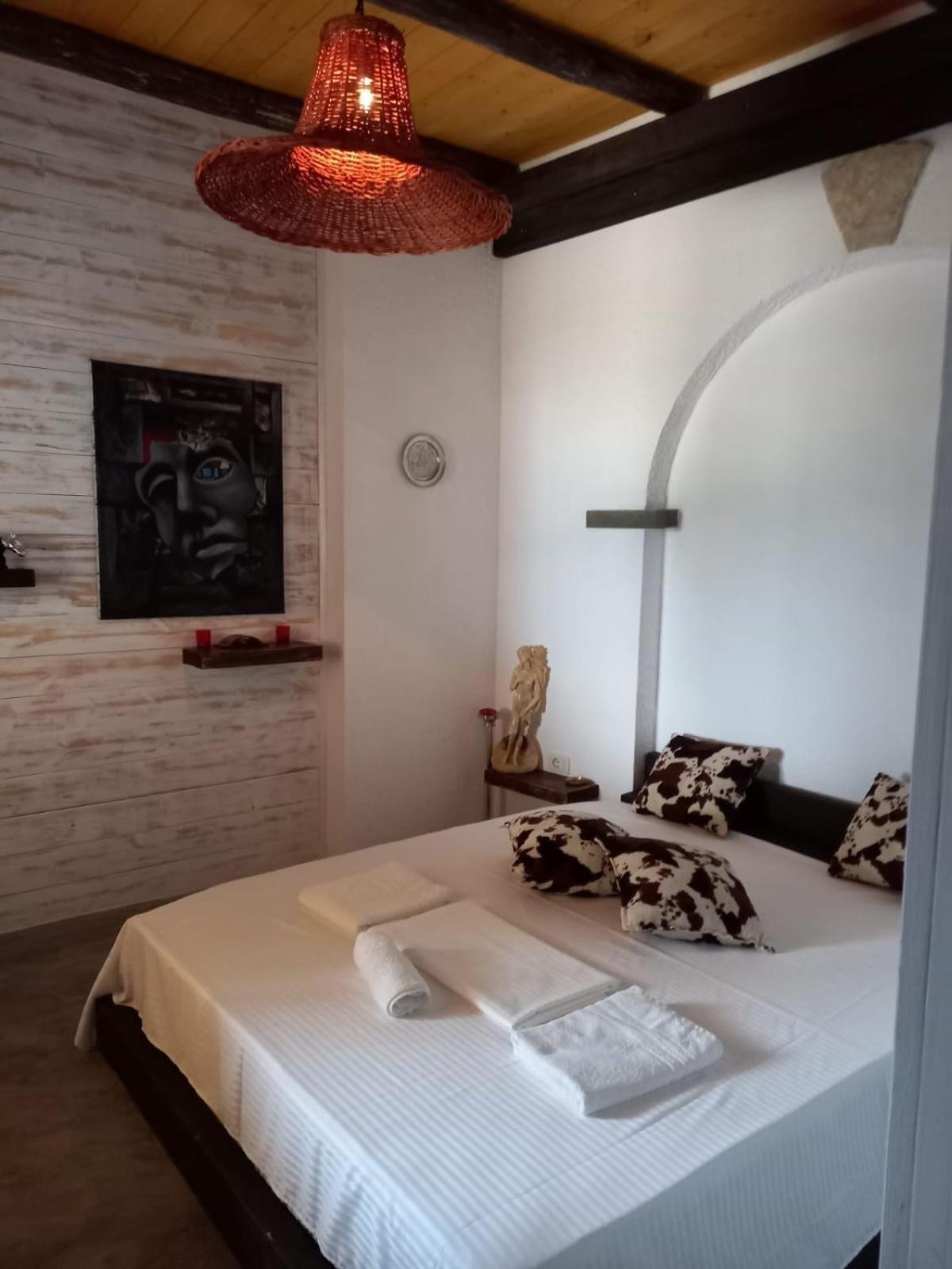Rahoni Park & Suites Dhermi Ngoại thất bức ảnh